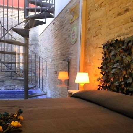 Loft Independiente Con Piscina Compartida En Centro De Valencia Luaran gambar