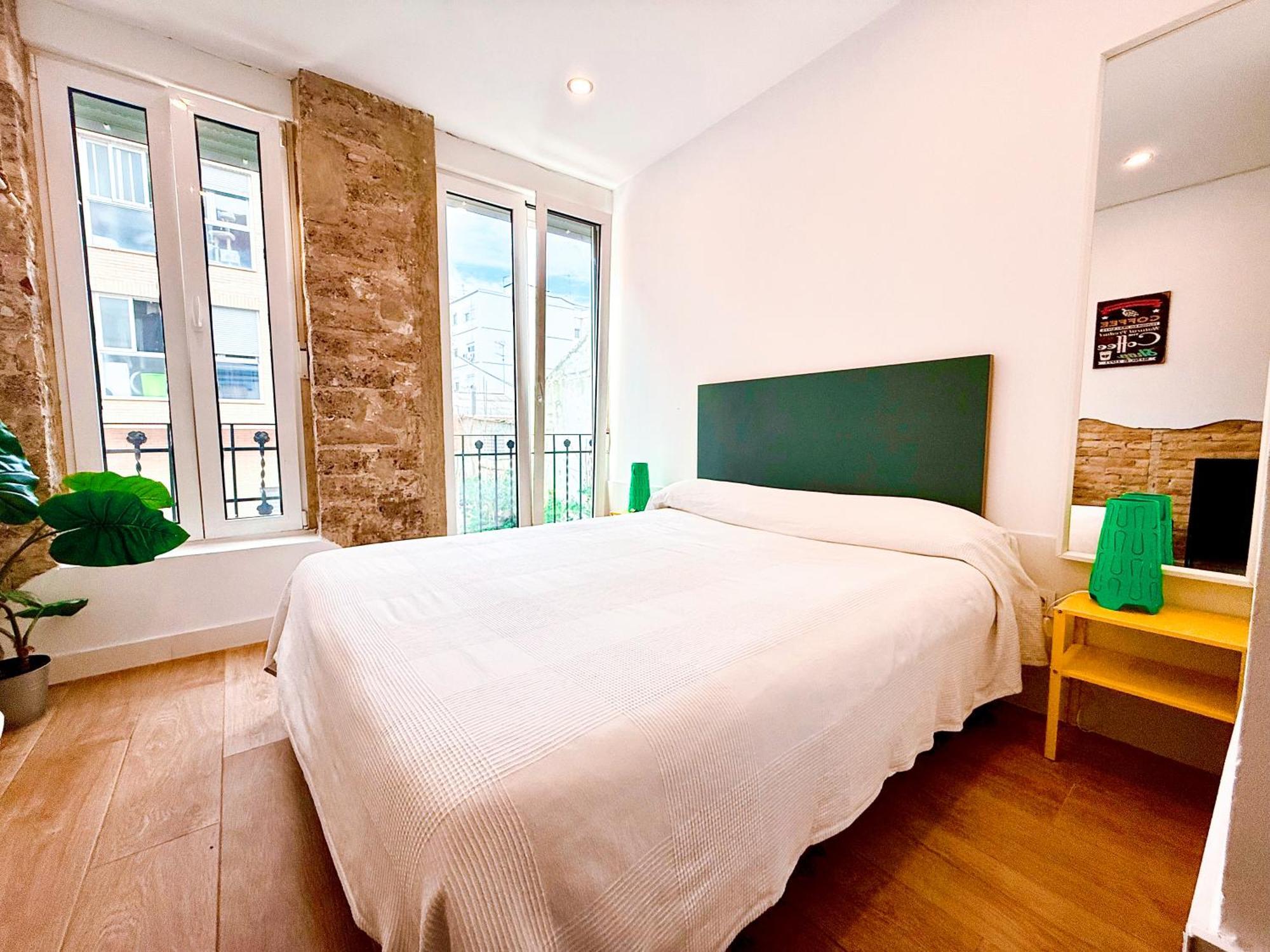 Loft Independiente Con Piscina Compartida En Centro De Valencia Luaran gambar